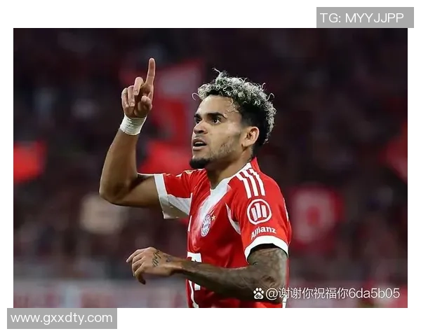 AC米兰友谊赛大胜拜仁6-2上演帽子戏法引发全场狂欢