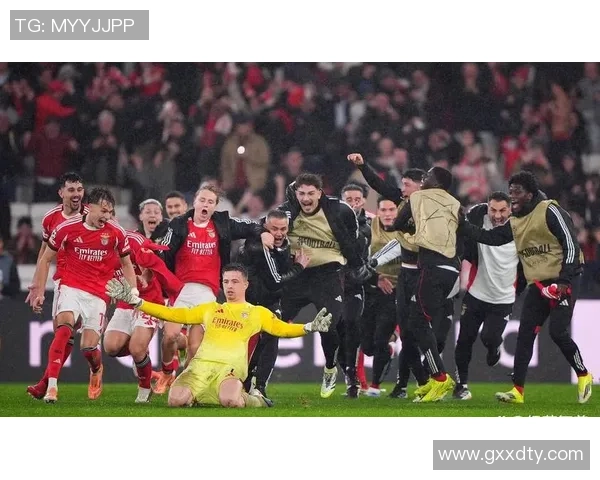 中超精彩对决本菲卡大胜巴黎圣日耳曼神奇扑救点燃全场热情 中超精彩对决本菲卡大胜巴黎圣日耳曼神奇扑救点燃全场热情