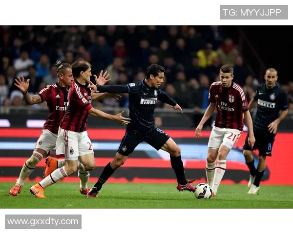 AC米兰大胜拜仁5-1神奇扑救瞬间点燃全场激情集锦回顾