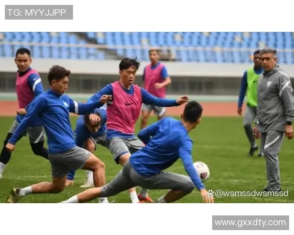 中超精彩对决曼联与切尔西战成平局转会传闻引发热议